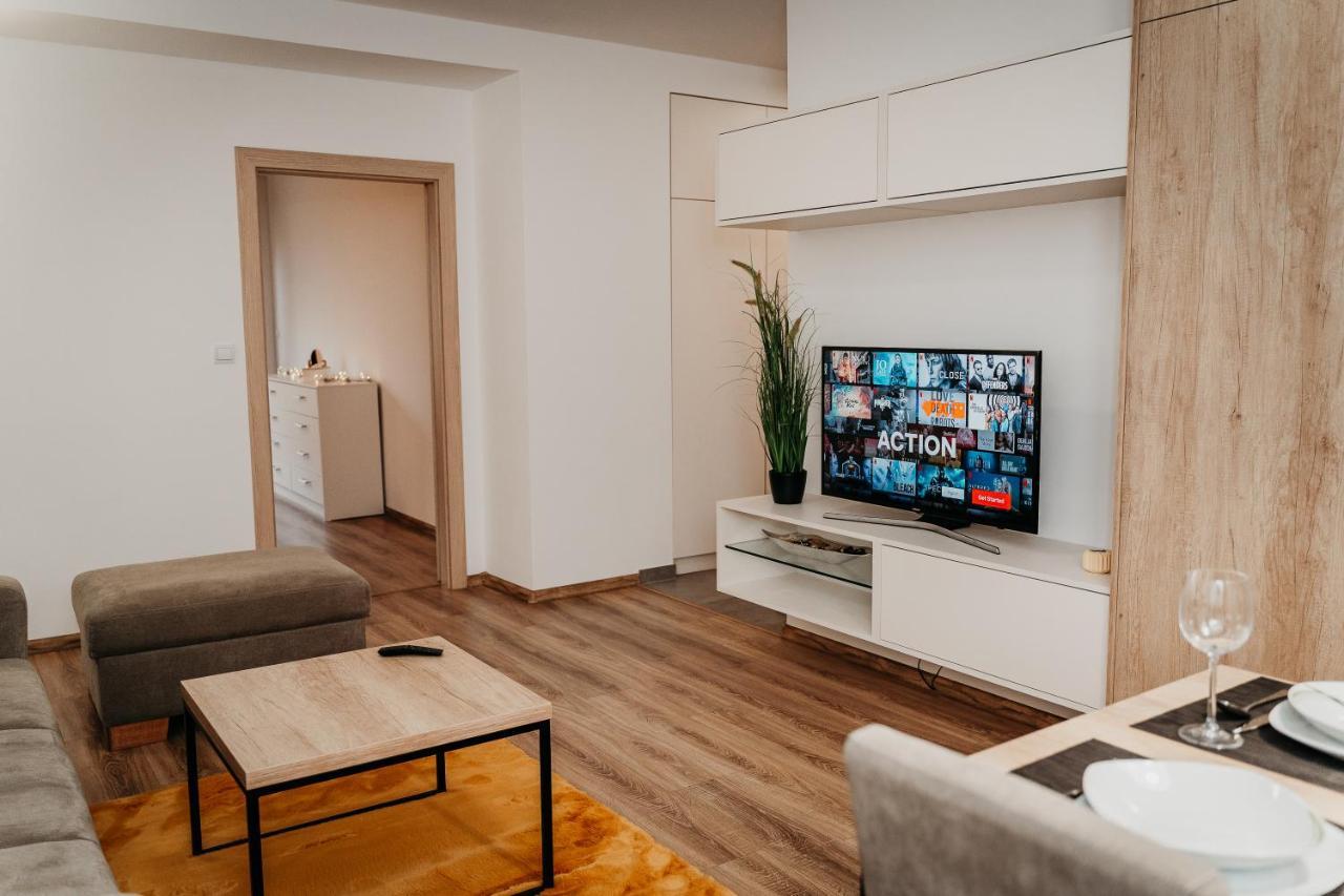 Old Town Center 2 - Private Parking Included Apartmán